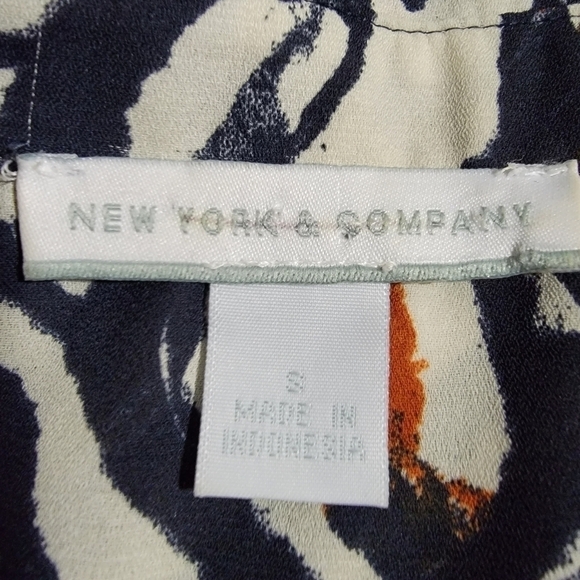 new York & Co Sleeveless Button Front Collared Blouse Size S - Picture 6 of 10